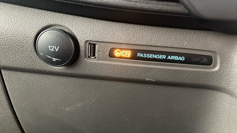 Ford Transit Custom 300 L2 Diesel Fwd 2.0 EcoBlue 170ps Low Roof D/Cab Limited Van Auto